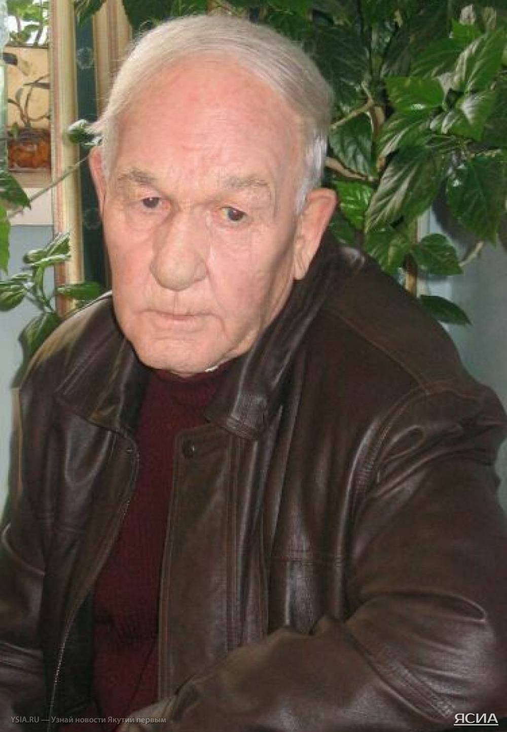Антонов Валентин Дмитриевич