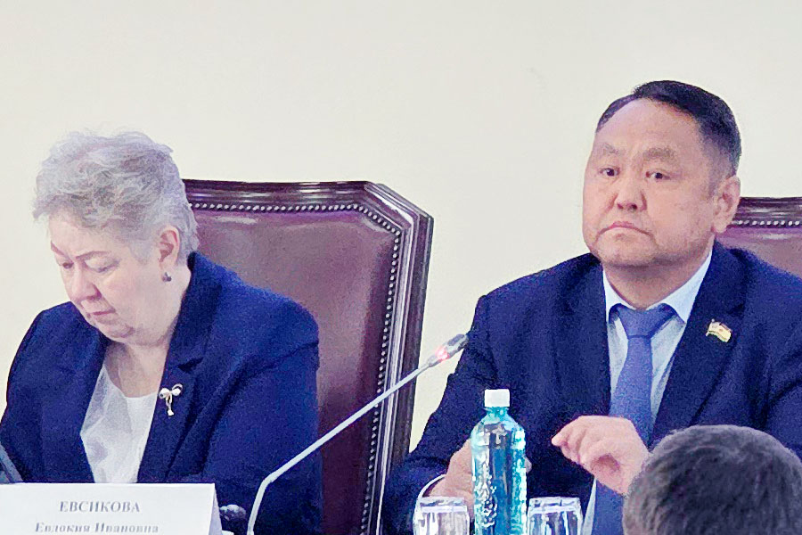 Якутская гордума скорректировала бюджет-2026: дефицит вырос до 1,32 млрд рублей
