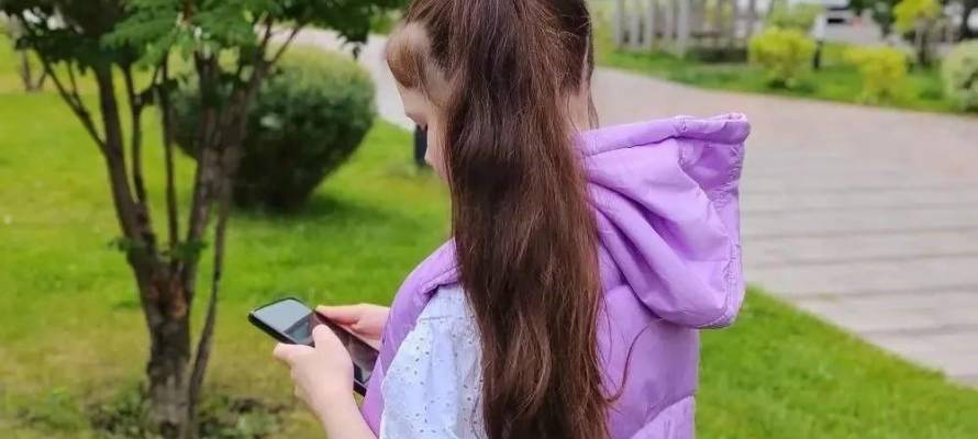 МТС застрахует детей Якутии от мошенников на 1,5 млн рублей