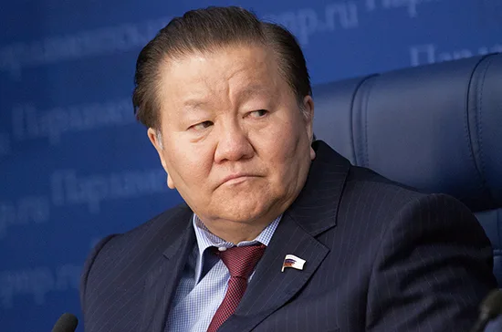 «Якутия сама из этой долговой ямы уже не вылезет»