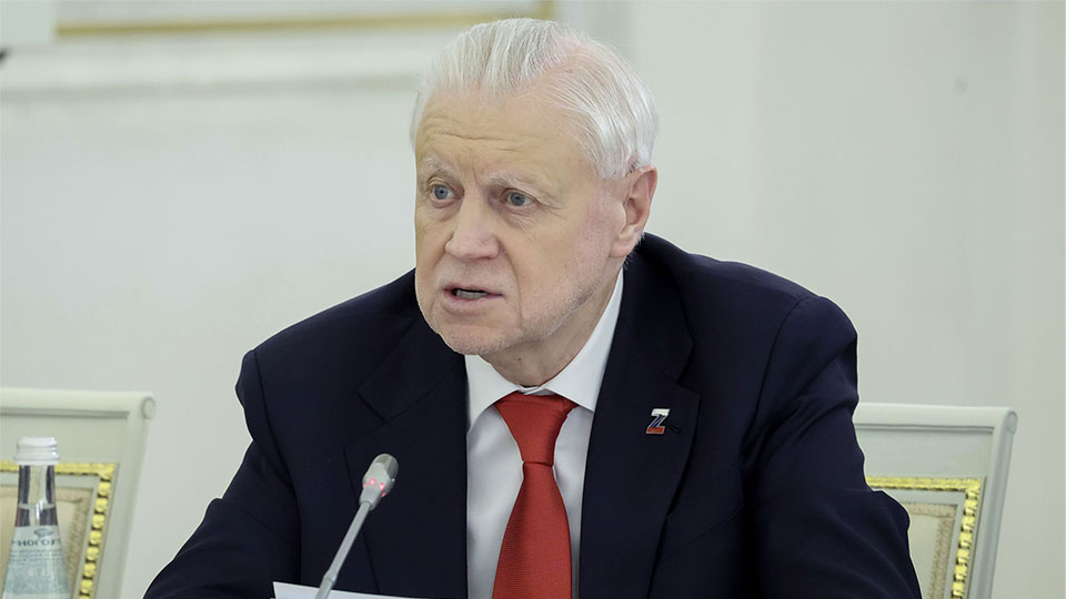 Почему Сергей Миронов перешел на работу удаленно