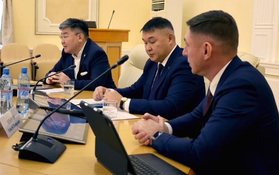 АЭБ поможет якутским предпринимателям стать поставщиками крупных промышленных компаний