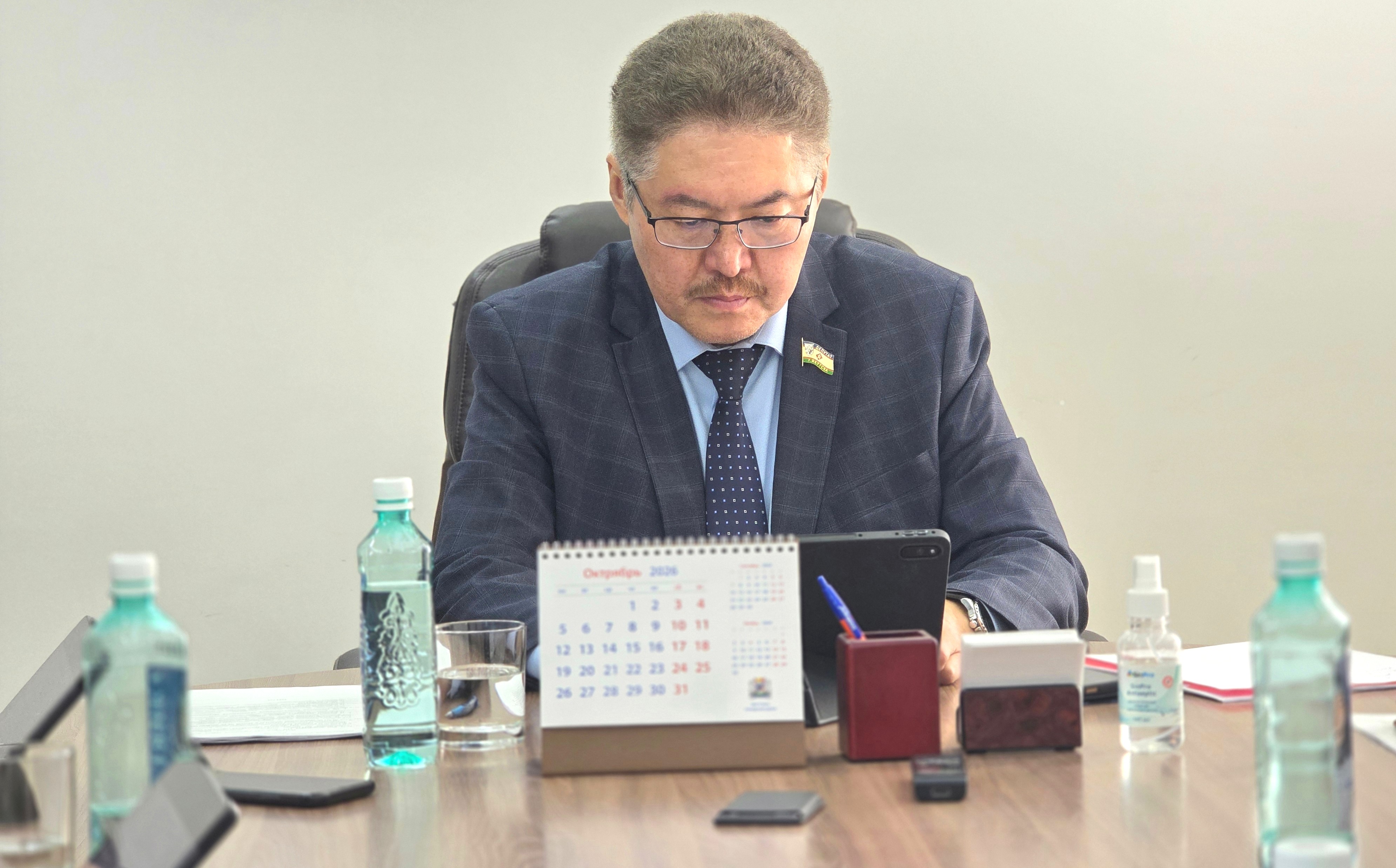 На заседании постоянной комиссии депутаты гордумы подвели итоги летнего отдыха детей