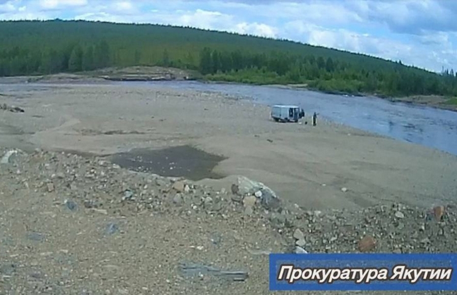 В Южной Якутии золотодобытчики «осушили» закон вместе с Тимптоном