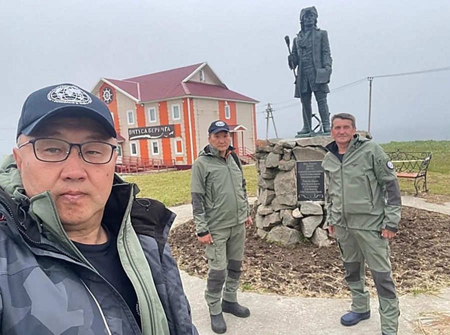 Якутские мореплаватели завершили миссию на острове Беринга