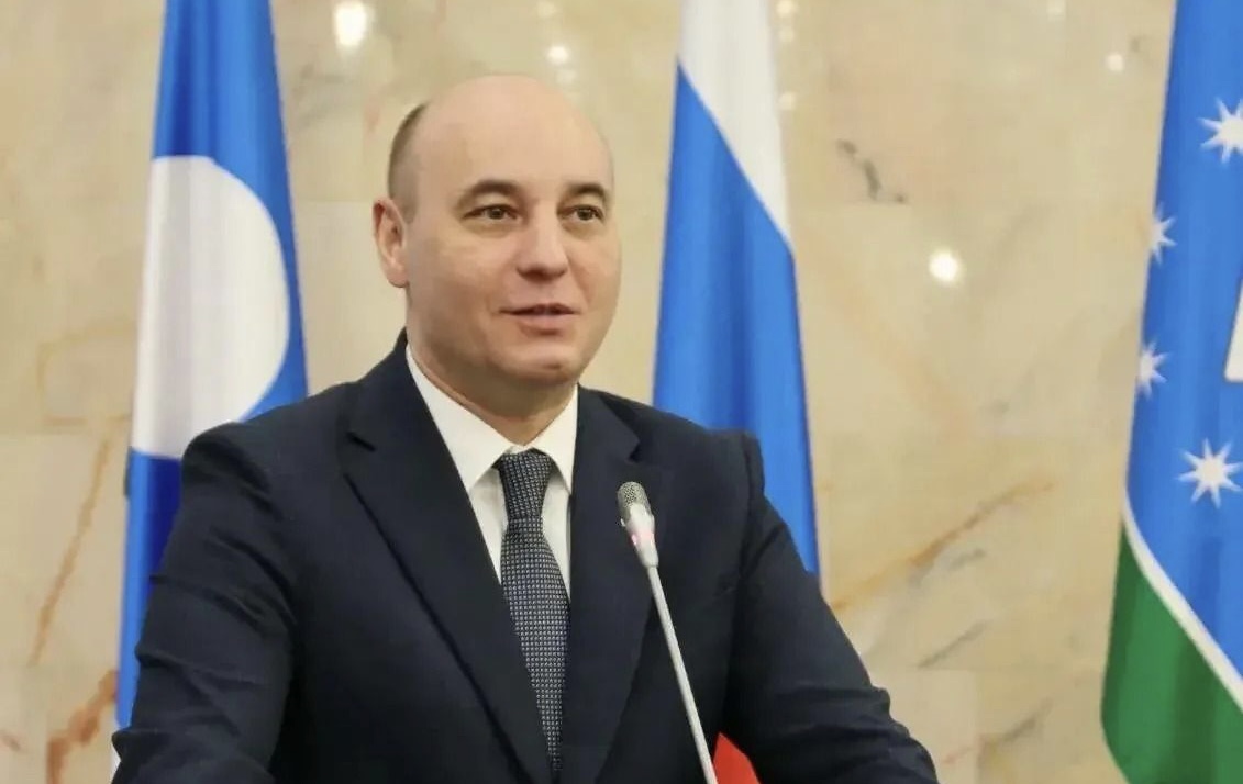 Александр Басыров переизбран главой Мирнинского района